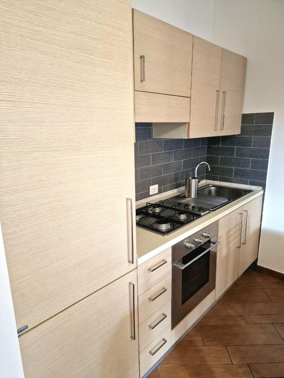 Domus Livio, 7 Min Fco Airport, Free Wifi, Garden Apartment, 2 Tv Hd 피우미치노 외부 사진